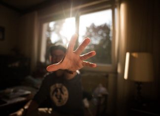 Kunci untuk Terbebas dari Iri Hati