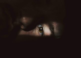 Benci Itu Menyakiti Diri Sendiri, Bukan Orang Lain