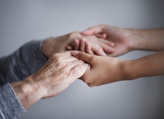 Lima Tahun Melupakan Anak Akibat Alzheimer, Dipulihkan Tuhan : Sudah Memanggil Nama Saya Lagi!